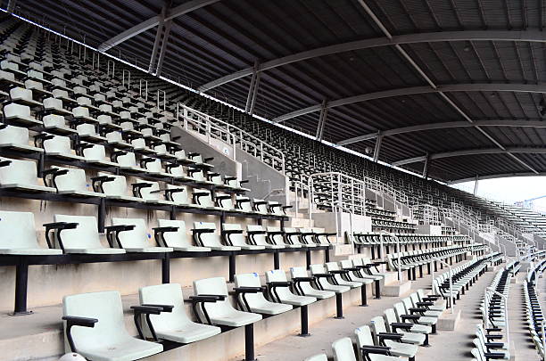 posti in stadium - stadium bleachers seat empty foto e immagini stock