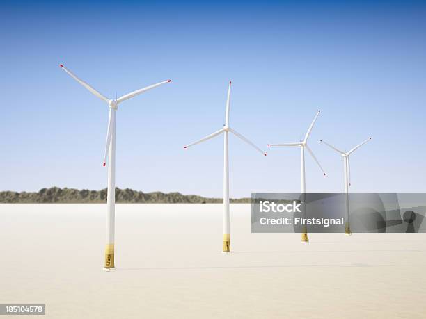 Photo libre de droit de Éolienne banque d'images et plus d'images libres de droit de Agriculture - Agriculture, Alimentation électrique, Bleu