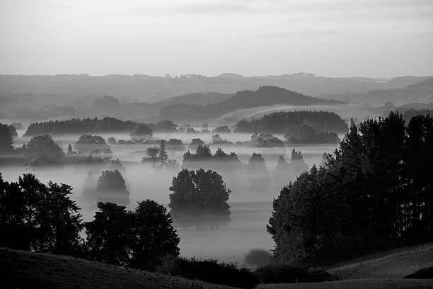 istock Foggy King country morning 185110588