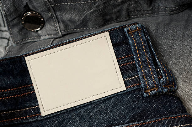 jeans con una scheda vuota - leather patch denim jeans foto e immagini stock