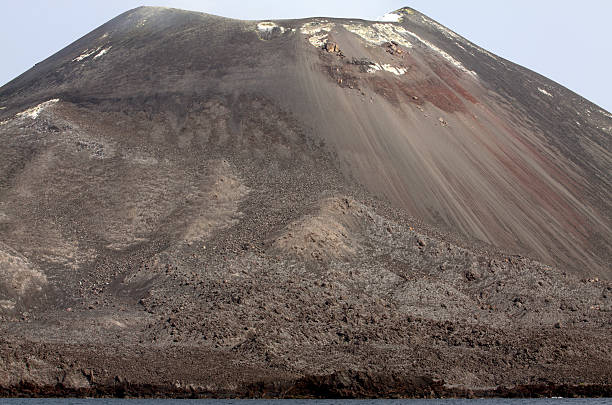 istock Close up Krakatau Volcano cone. 185113049
