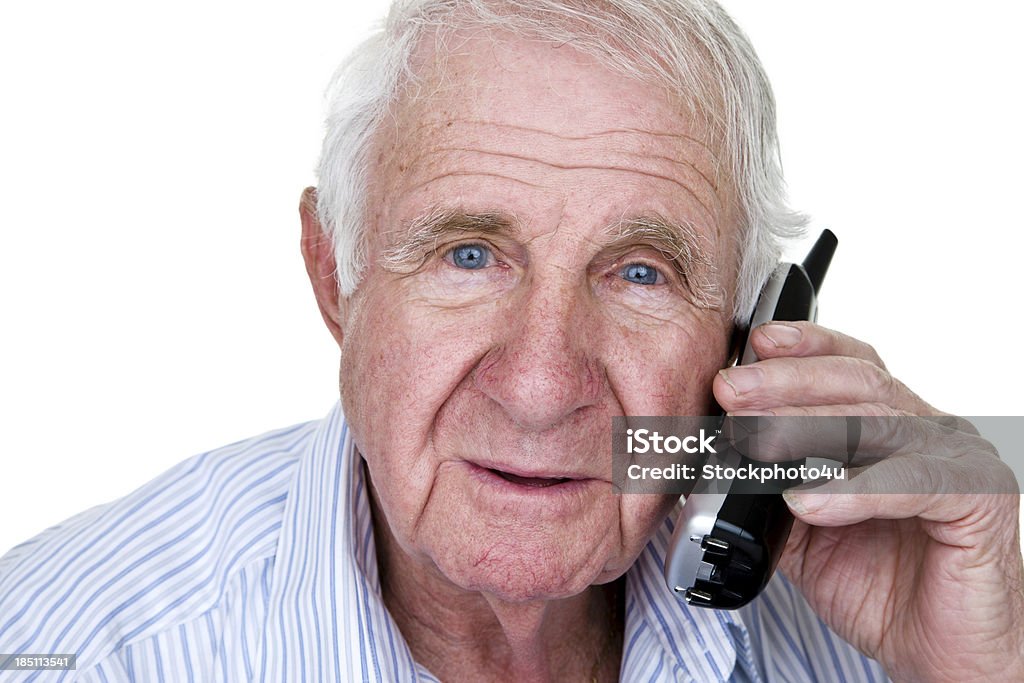 年配の男性だけに電話 - 白背景のロイヤリティフリーストックフォト