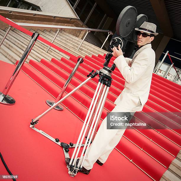 Giornalista Con Vecchia Macchina Fotografica - Fotografie stock e altre immagini di Festival Internazionale del Cinema di Cannes - Festival Internazionale del Cinema di Cannes, Cannes, Cinepresa