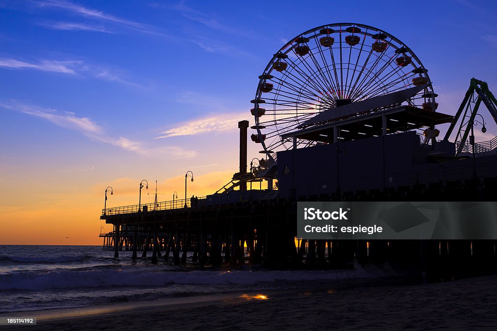 Santa Monica Pier avec grande roue, en Californie - Photo de Californie libre de droits