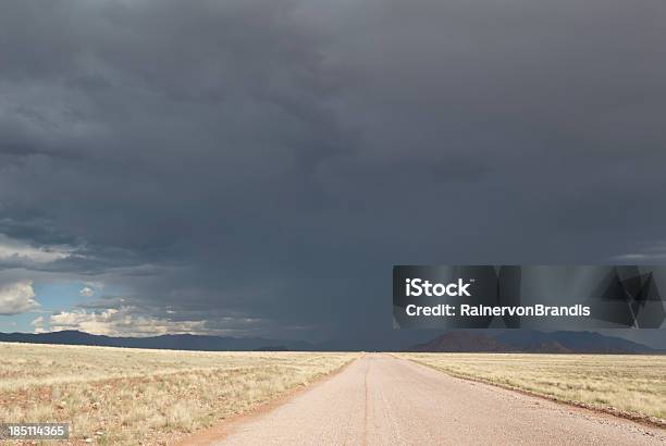 Foto de Chuva Forte No Deserto e mais fotos de stock de Chuva Torrencial - Chuva Torrencial, Agricultura, Alto-estrato