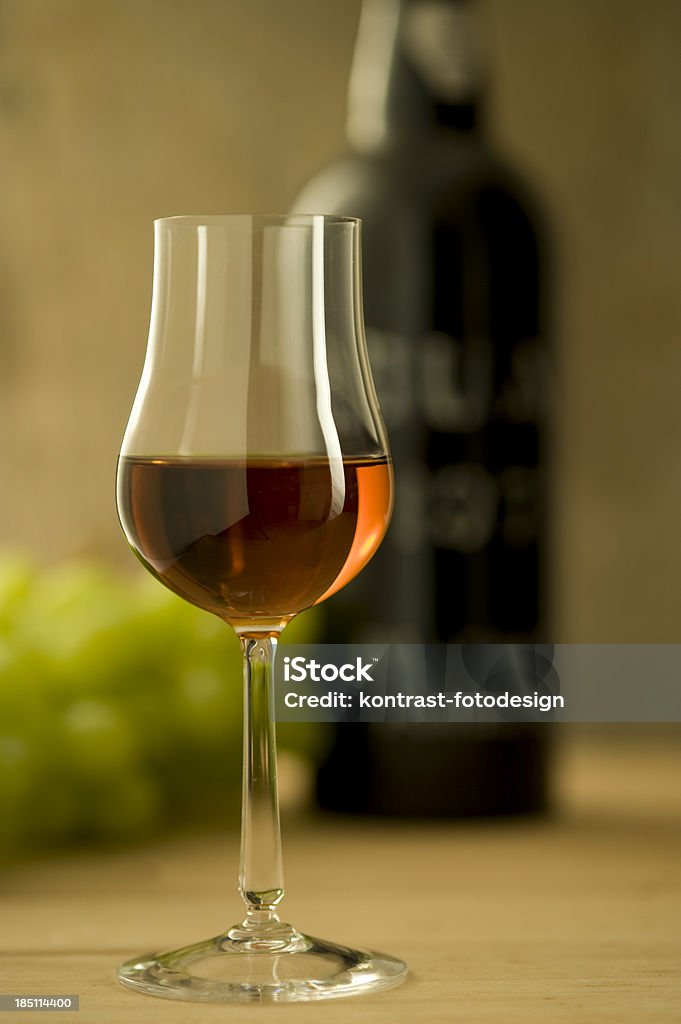 Bicchiere di vino o Sherry, Madeira - Foto stock royalty-free di Sherry