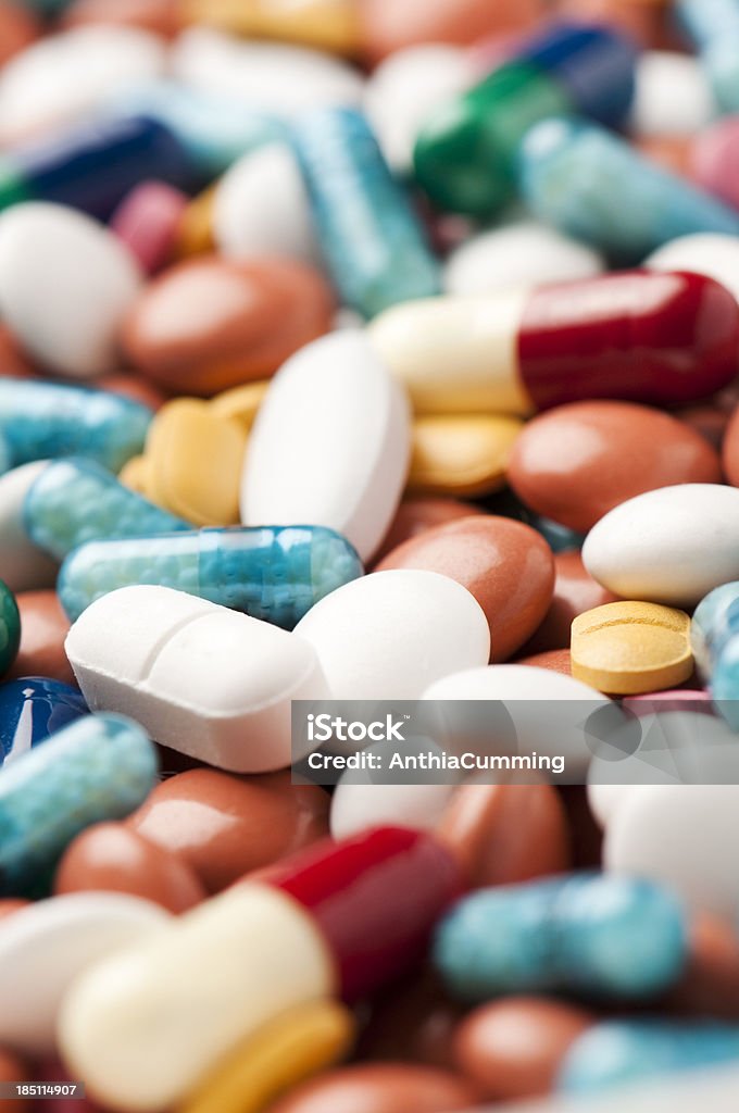Antybiotyki, tabletki i leki na receptę - Zbiór zdjęć royalty-free (Antybiotyk)