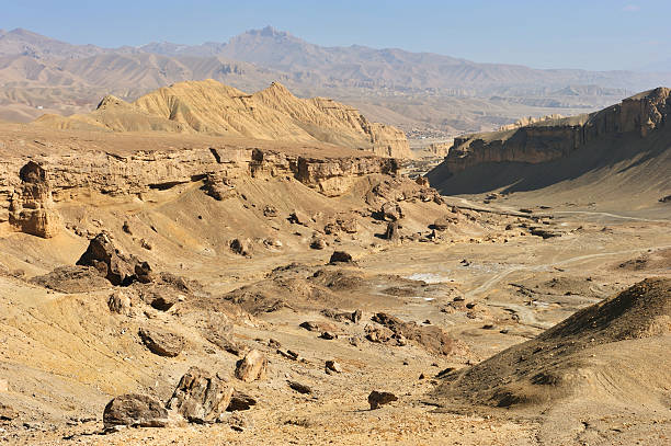 istock Afghanistan desert landscape 185115237