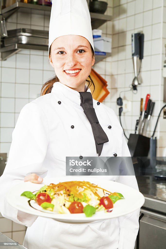 Chefkoch bereitet pasta - Lizenzfrei Berufliche Beschäftigung Stock-Foto