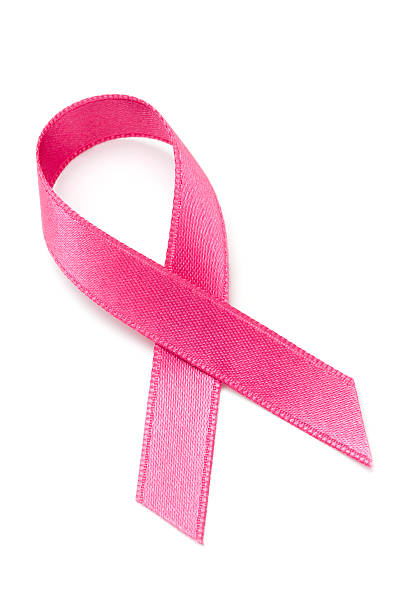 ruban de rose de sensibilisation au cancer du sein - lutte contre le cancer du sein photos et images de collection