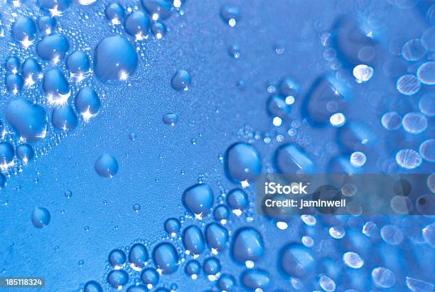 현혹적인 블루 액체형 Backround 냉각제에 대한 스톡 사진 및 기타 이미지 - 냉각제, 레몬 라임 소다, 물