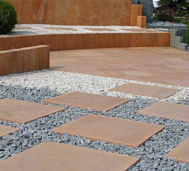 ガーデンデザイン - patio stone footpath formal garden ストックフォトと画像