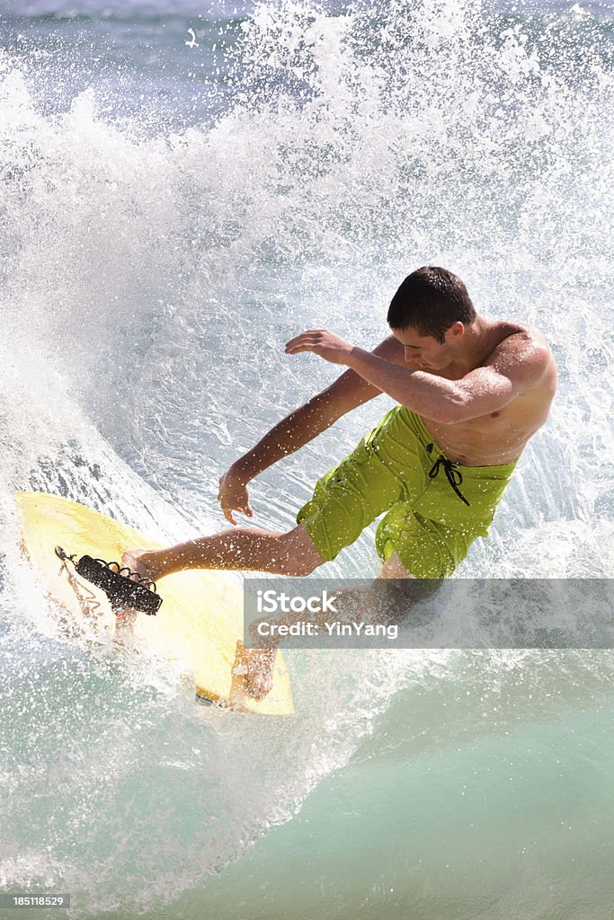 Boogie boarding am tropischen Strand von Poipu Kauai, Hawaii - Lizenzfrei Aktivitäten und Sport Stock-Foto