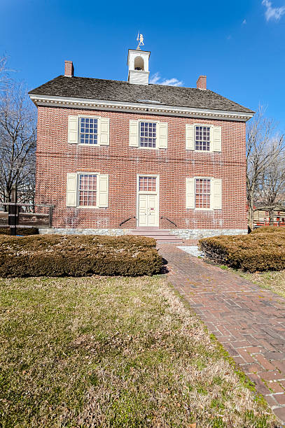 istock Colonial Court House with Brick Sidewalk 185119034