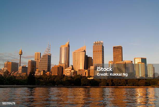 Cbd Di Sydneyalba - Fotografie stock e altre immagini di Città - Città, Esterno di un edificio, Sydney