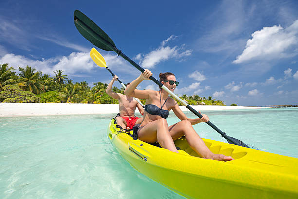 istock people watersport in paradise 185124236