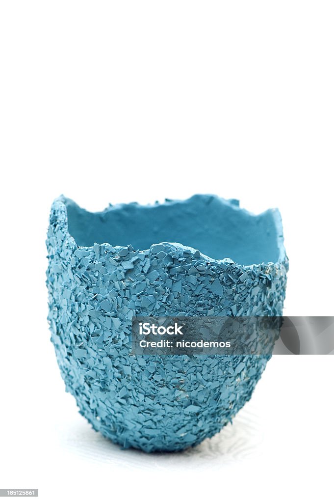Cerámico mitad de Blue huevo de pascua - Foto de stock de Azul libre de derechos
