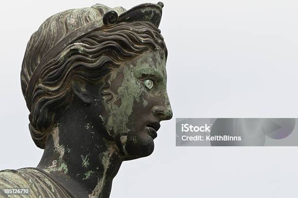Foto de Estátua De Artemis e mais fotos de stock de Estátua - Estátua, Pompeia, Arcaico