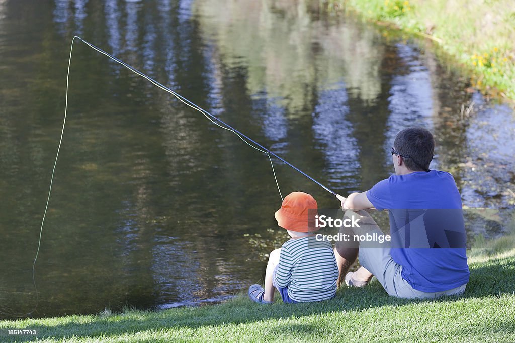 Pesca en familia - Foto de stock de Hombres libre de derechos