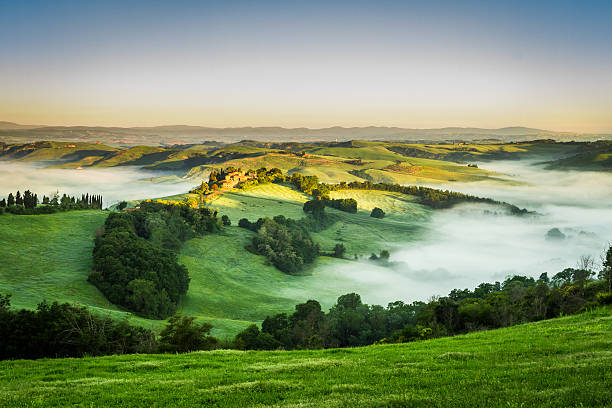 istock Foggy Valley in the morning, Tuscany 185155788
