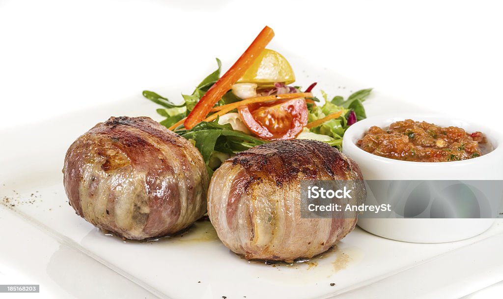 Gegrilltes steak mit Speck und Gemüse - Lizenzfrei Brokkoli Stock-Foto