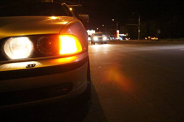 istock Car emergency lights at roadside in a city 185176302