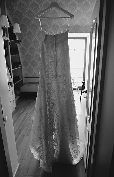 istock Gorgeous wedding dress 185181218
