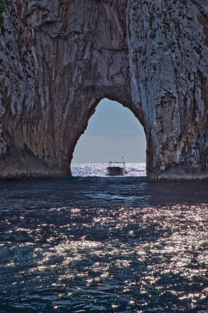 istock Rock gate in the sea, Capri 1851923370