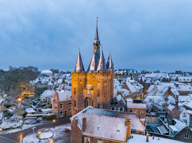 istock Zwolle Sassenpoort old gate during a cold winter morning 1851946836