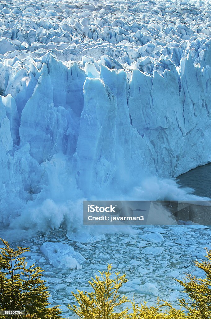 Голубой лед из Perito Moreno Glacier, Аргентина - Стоковые фото Национальный парк Лос-Гласьярес роялти-фри
