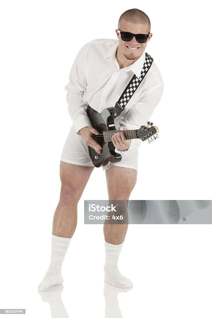 Homem tocando guitarra - Foto de stock de 20 Anos royalty-free