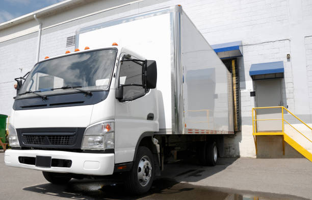 istock Delivery truck at dock. 185208461