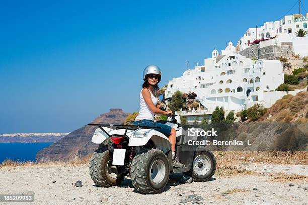 Turista Em Quad Bike - Fotografias de stock e mais imagens de Adulto - Adulto, Alegria, Atividade Recreativa