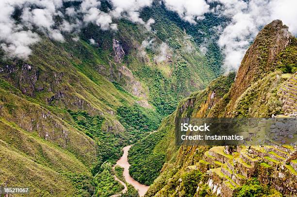 Urubamba River Und Machu Picchu In Peru Stockfoto und mehr Bilder von Anden - Anden, Anhöhe, Antike Kultur