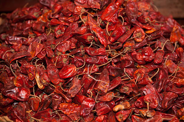 istock Pepper basket in a Burmese marketplace 185211212
