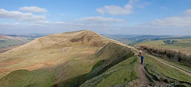 Looking east towards Mam Tor from Rushup Edge