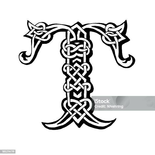 Celtic Lettre T Vecteurs libres de droits et plus d'images vectorielles de Calligraphie - Calligraphie, Carré - Composition, Enluminure