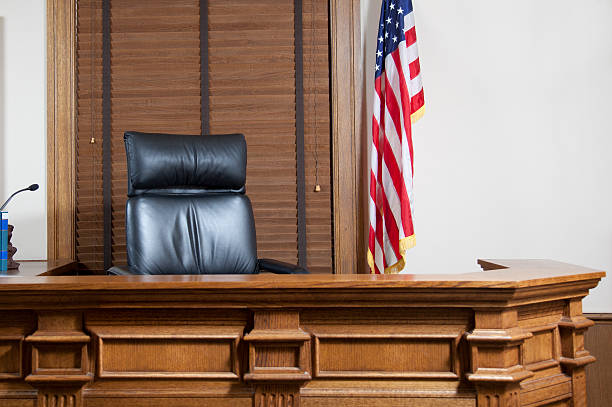 courtroom de banco - house home interior flag usa fotografías e imágenes de stock