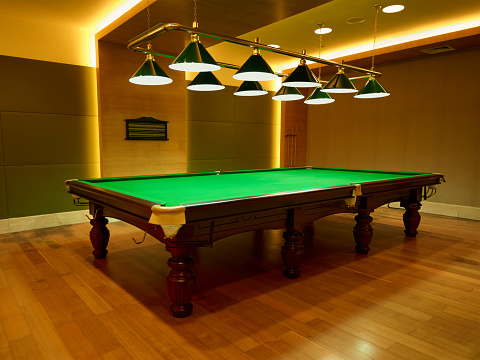 Official size snooker table