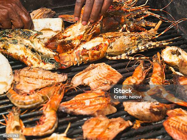 Aragosta Grigliata - Fotografie stock e altre immagini di Alla griglia - Alla griglia, Aragosta - Frutto di mare, Alla brace