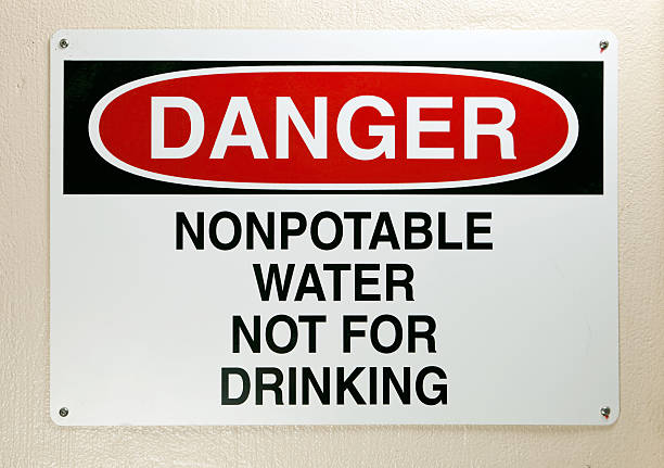 istock Danger Nonpotable Water Sign 185219153