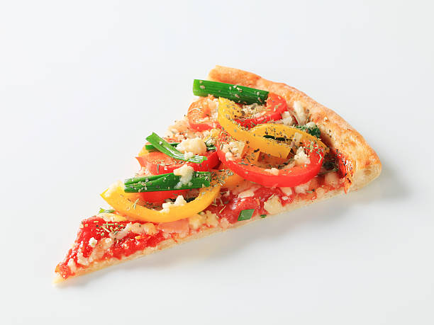 fetta di pizza con peperoni - pepper bell pepper portion vegetable foto e immagini stock