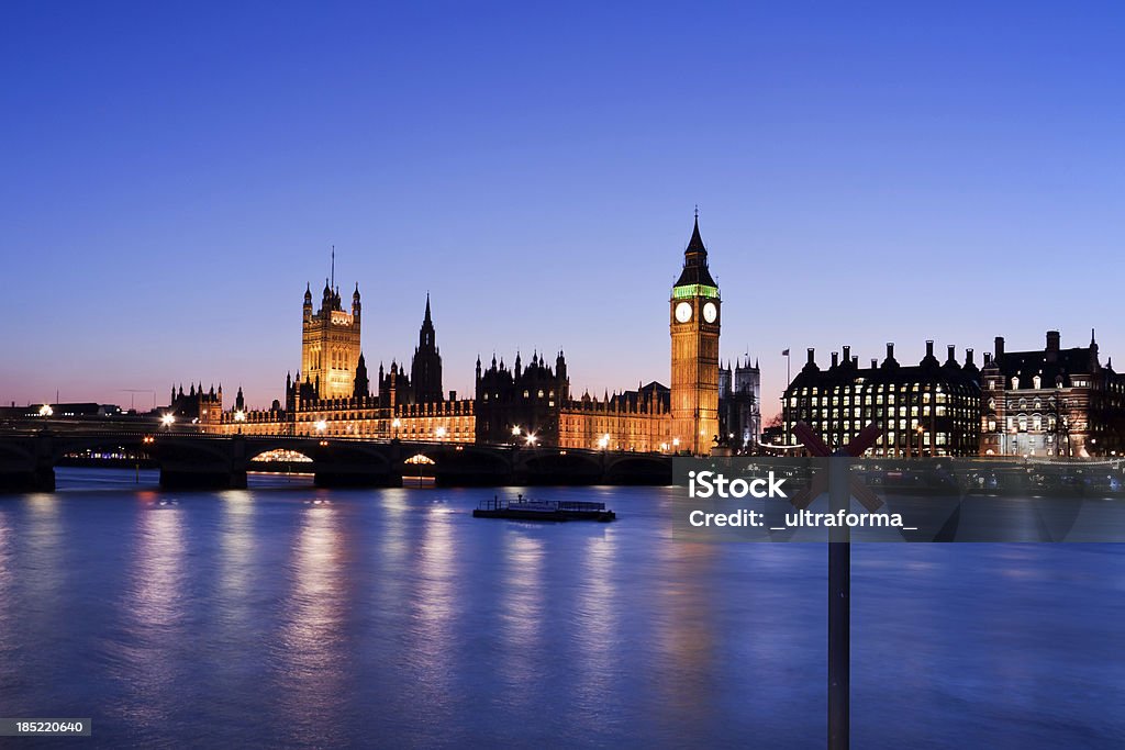 Londres-o Palácio de Westminster, ao anoitecer - Foto de stock de Abadia de Westminster royalty-free