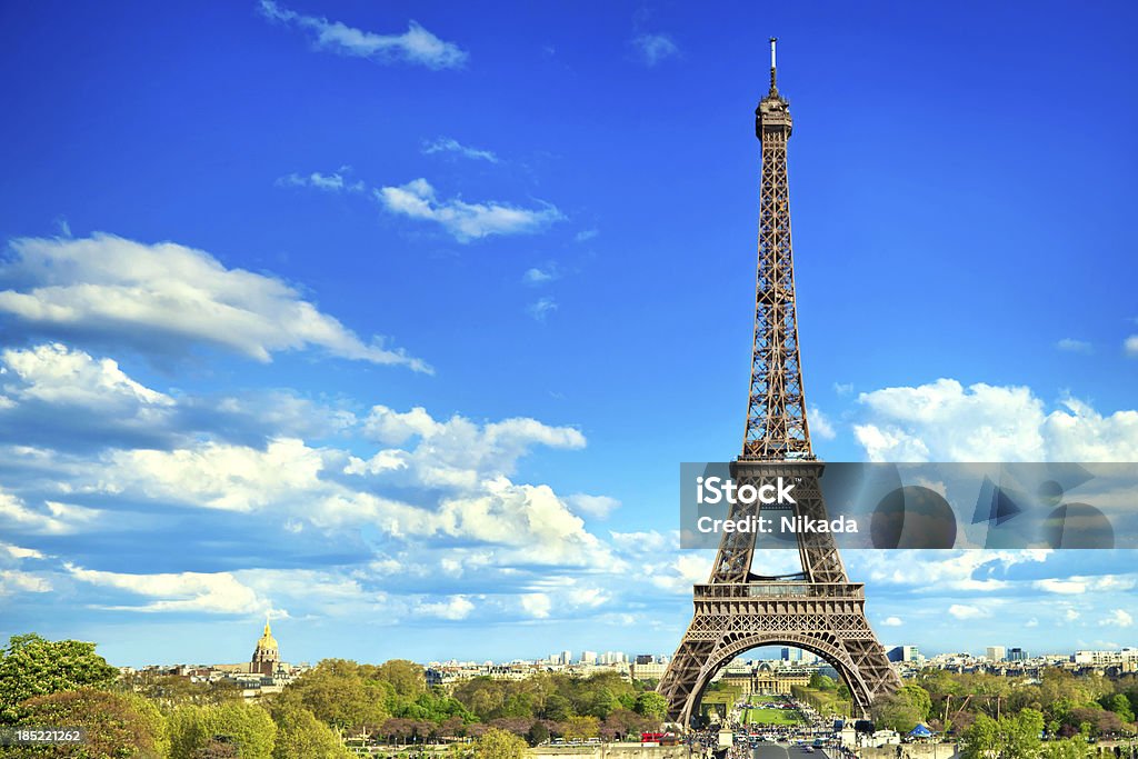 Wieża Eiffla w Paryżu - Zbiór zdjęć royalty-free (Architektura)