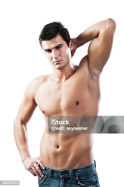 Sexy Hombre Desnudo Muscular Foto de stock y más banco de imágenes de Abdomen - Abdomen, Abdomen humano, Adulto