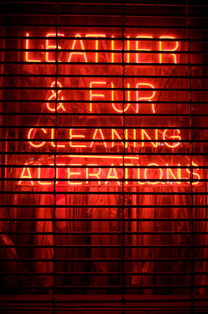 istock Talior neon sign 185222038