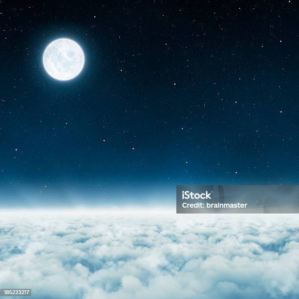 Über Den Wolken Stockfoto und mehr Bilder von Wolke - Wolke, Nacht, Oben