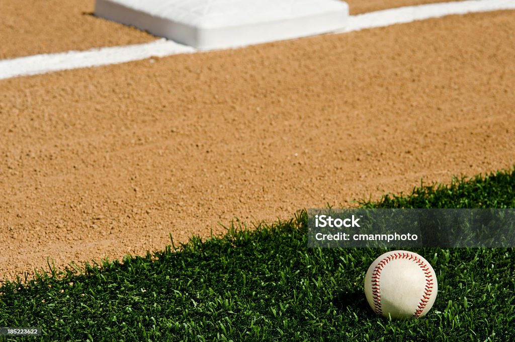 Joueur de Baseball-Première base - Photo de Balle de baseball libre de droits