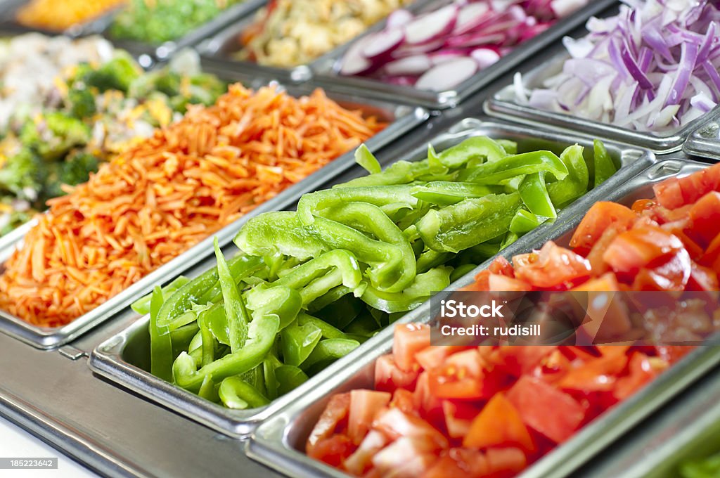 Barra de ensalada - Foto de stock de Barra de ensalada libre de derechos