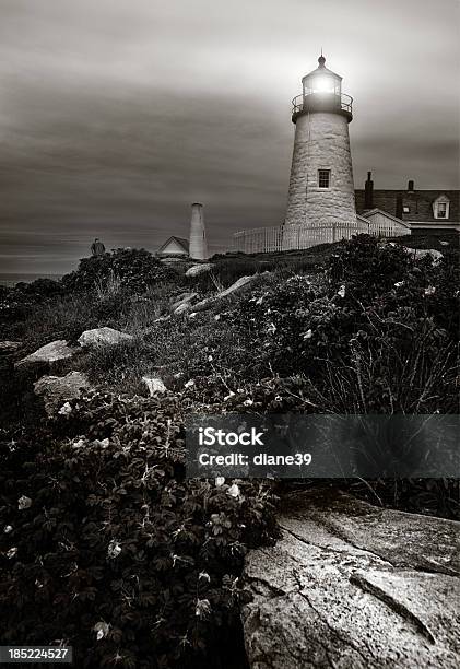 Faro De Pemaquid Maine Foto de stock y más banco de imágenes de Blanco y negro - Blanco y negro, Faro de Pemaquid Point, Borde del agua